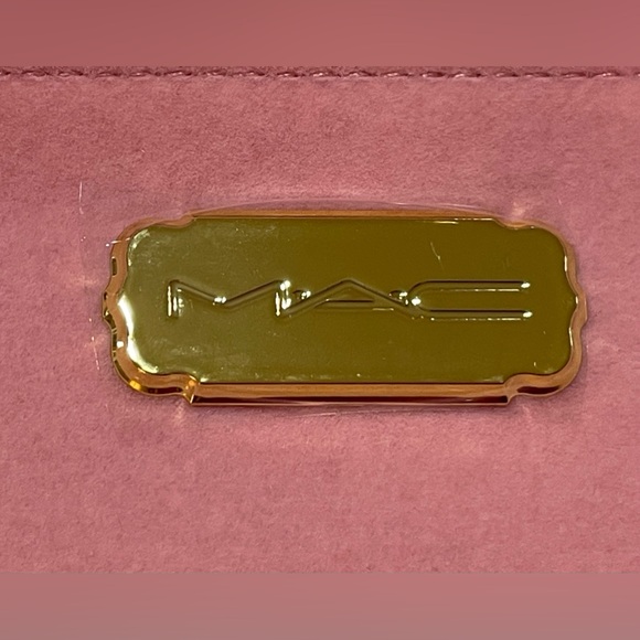 NWT🩷MAC MAKEUP ZIP POUCH PINK🩷🩷🩷🩷🩷🩷🩷 - Picture 6 of 6